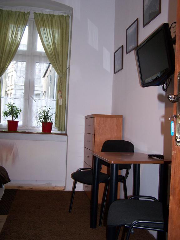 Film Hostel พอซนาน ภายนอก รูปภาพ