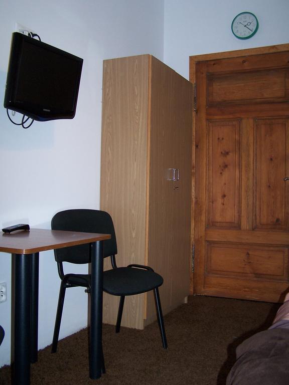 Film Hostel พอซนาน ภายนอก รูปภาพ