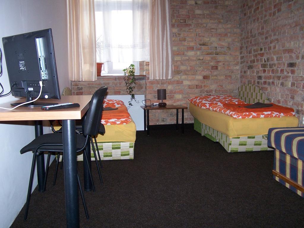 Film Hostel พอซนาน ภายนอก รูปภาพ