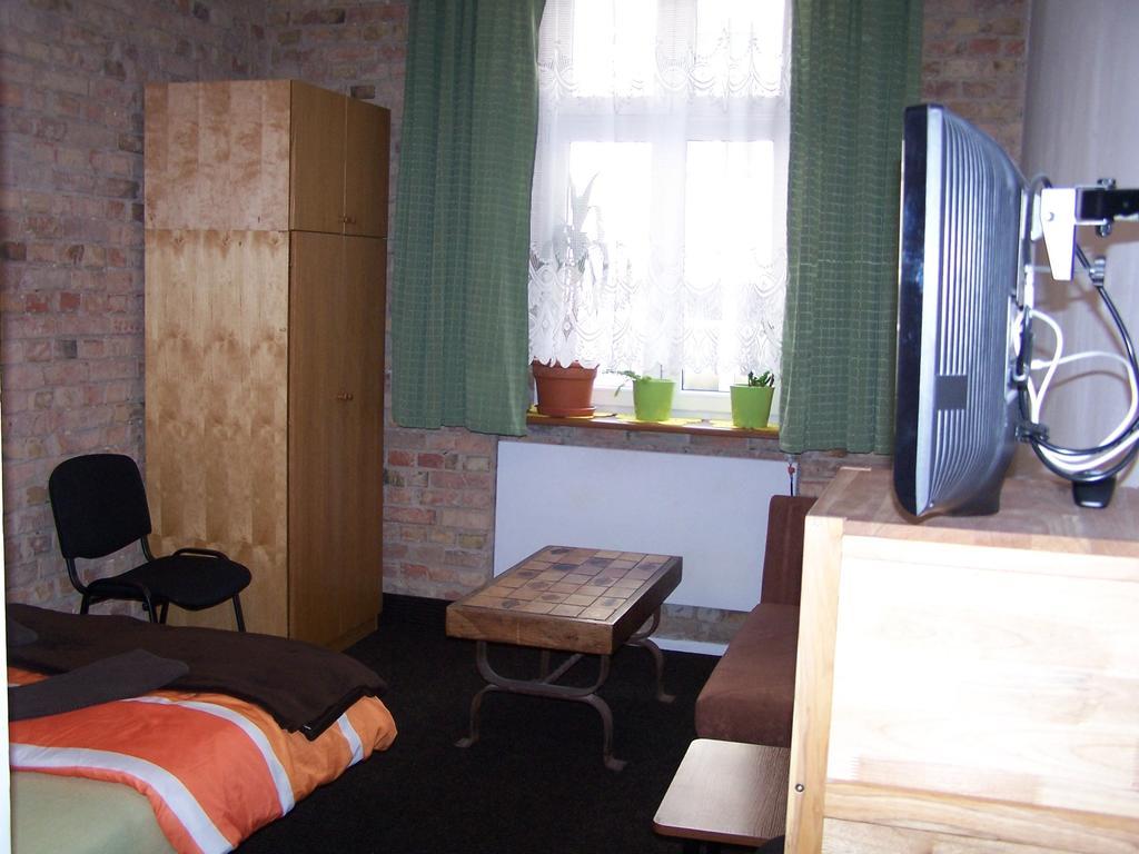 Film Hostel พอซนาน ภายนอก รูปภาพ